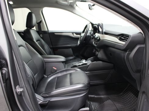 Used 2022 Ford Escape SEL w/ Technology Package FWD image 25