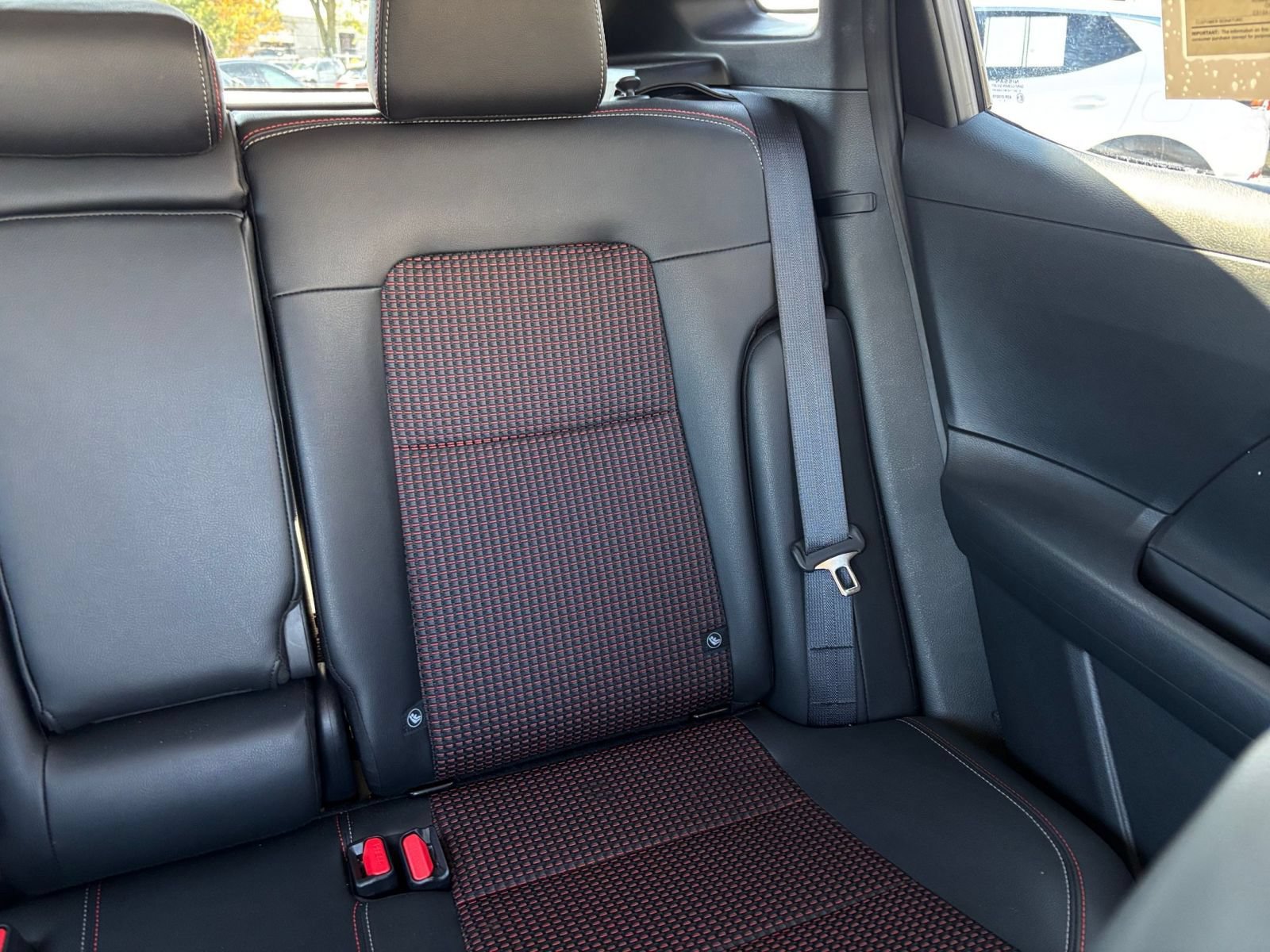 Used 2026 Nissan Kicks SR AWD/4WD image 35