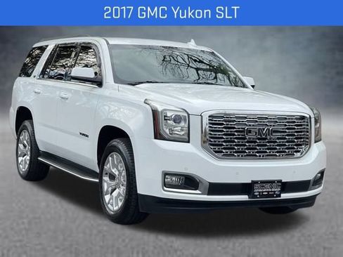 Used 2017 GMC Yukon SLT image 1