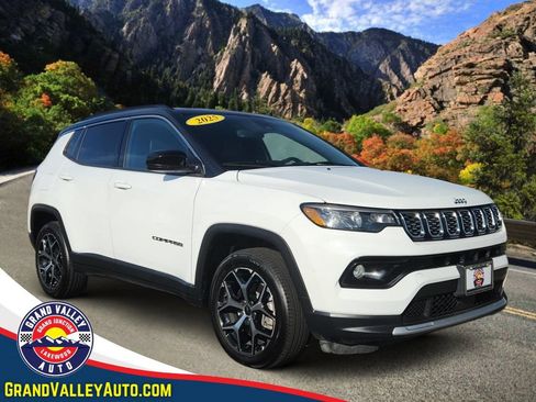 Used 2025 Jeep Compass Limited AWD/4WD image 1