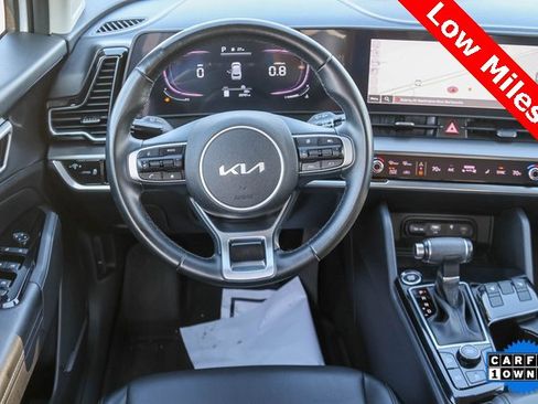 Used 2024 Kia Sportage EX image 17