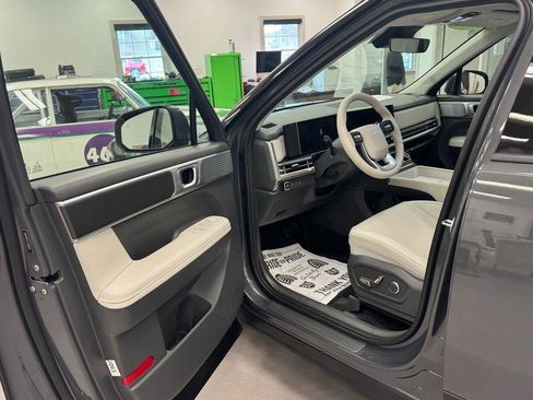 Used 2026 Hyundai Santa Fe SEL image 11