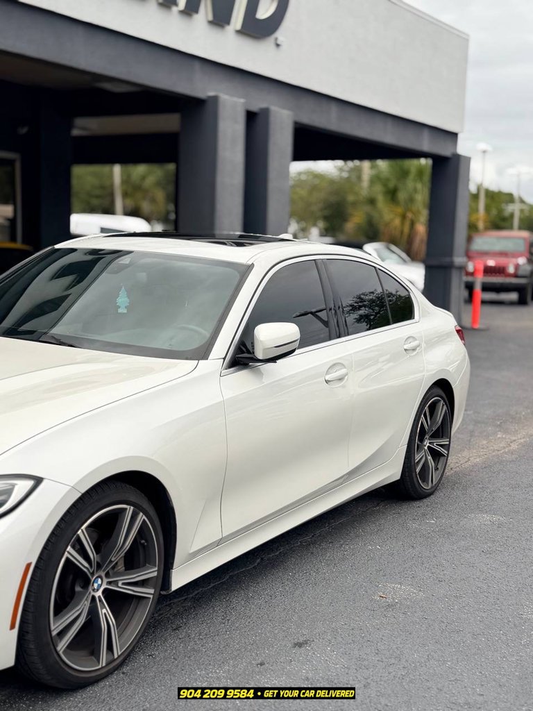 Used 2021 BMW 330i Sedan w/ Driving Assistance Package RWD image 2