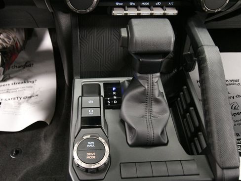 Used 2025 Toyota 4Runner SR5 image 16