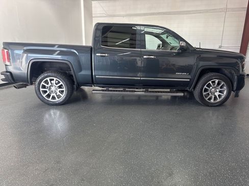 Used 2017 GMC Sierra 1500 Denali image 3