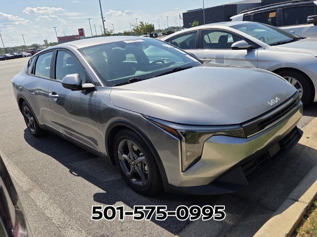 Used 2025 Kia K4 FWD image 5