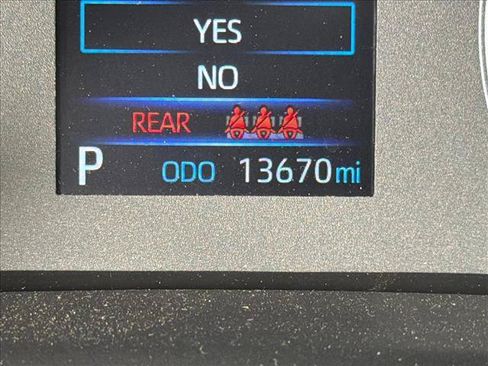 Used 2024 Toyota Corolla Cross LE AWD/4WD image 27