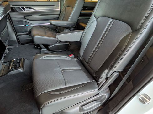 New 2026 Jeep Grand Wagoneer L Summit AWD/4WD image 26