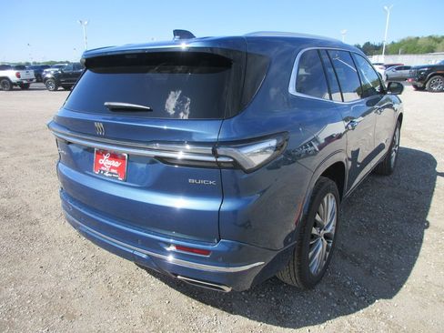 New 2026 Buick Enclave Avenir w/ Super Cruise Package AWD/4WD image 5