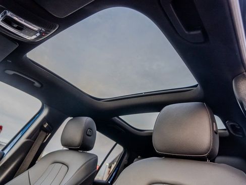 Used 2024 Mercedes-Benz GLB 250 4MATIC image 18