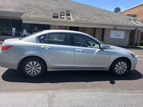 Used 2012 Honda Accord LX image 8