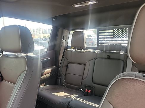 Used 2023 GMC Sierra 1500 Denali w/ Denali Reserve Package image 21