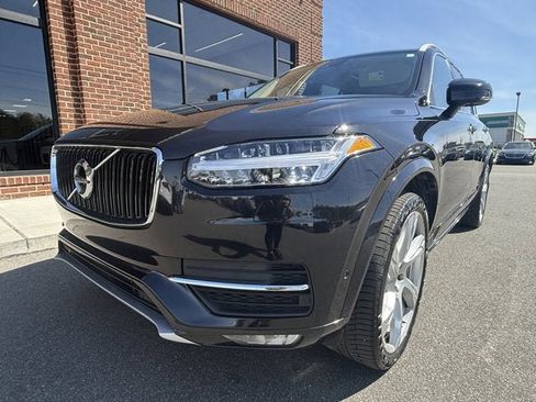 Used 2018 Volvo XC90 T6 Momentum w/ Convenience Package AWD/4WD image 10
