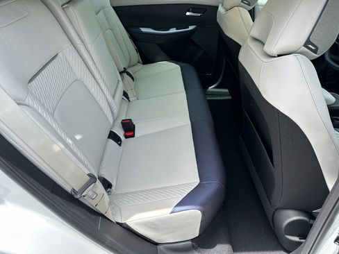 New 2026 Nissan Leaf Platinum+ FWD image 13