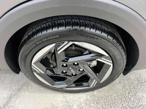 Used 2025 Kia K4 EX FWD image 19