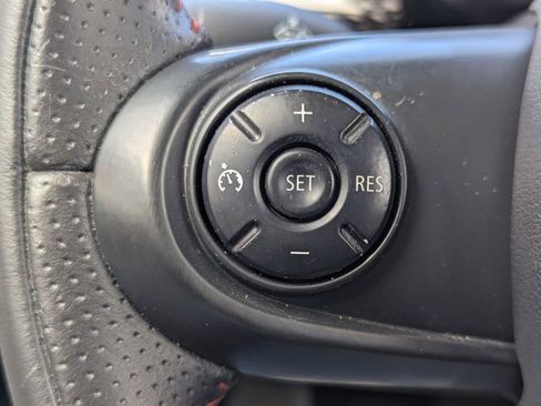 Used 2014 MINI Cooper S image 25