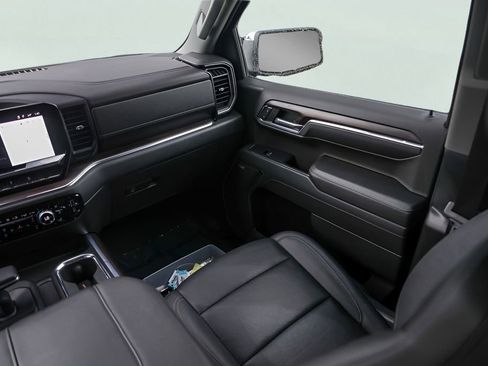Used 2023 GMC Sierra 1500 SLT AWD/4WD image 29