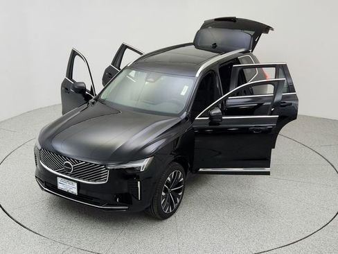 New 2026 Volvo XC90 B6 Plus w/ Protection Package Premier image 33