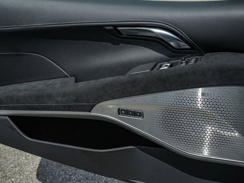 New 2025 Lotus Emira image 31