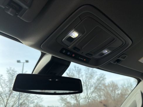 Used 2022 Chevrolet Silverado 2500 Custom w/ Custom Value Package image 20