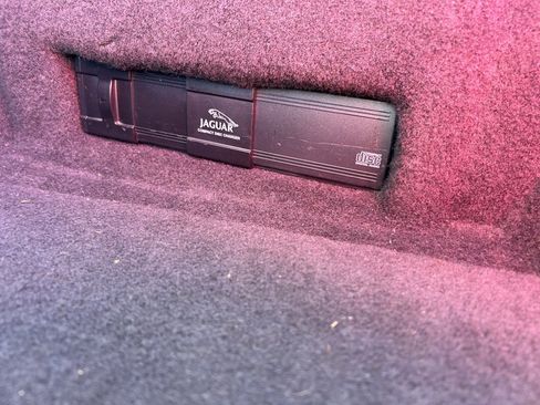 Used 1998 Jaguar XK8 Convertible RWD image 22