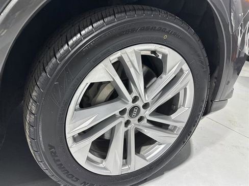 Used 2021 Audi Q7 2.0T Premium Plus w/ Premium Plus Package image 14