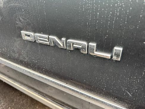 Used 2018 GMC Sierra 1500 Denali w/ Denali Ultimate Package AWD/4WD image 2