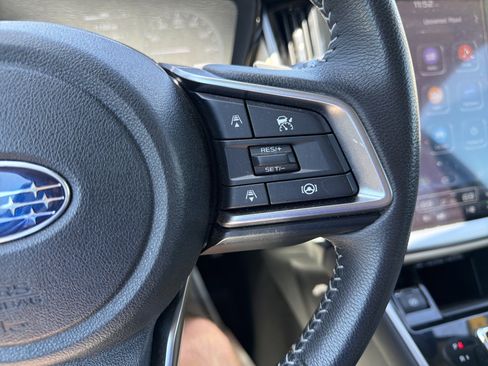 Used 2024 Subaru Outback Premium AWD/4WD image 19