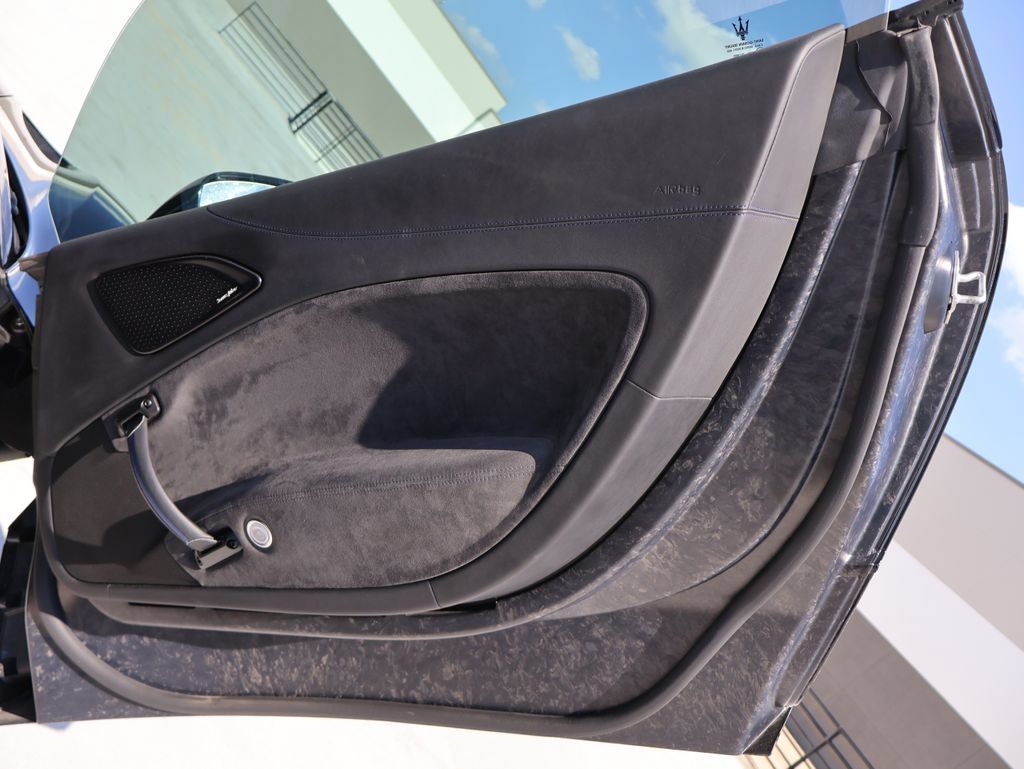 Used 2023 Maserati MC20 Coupe RWD image 14