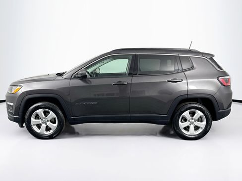 Used 2019 Jeep Compass Latitude w/ Cold Weather Group AWD/4WD image 7