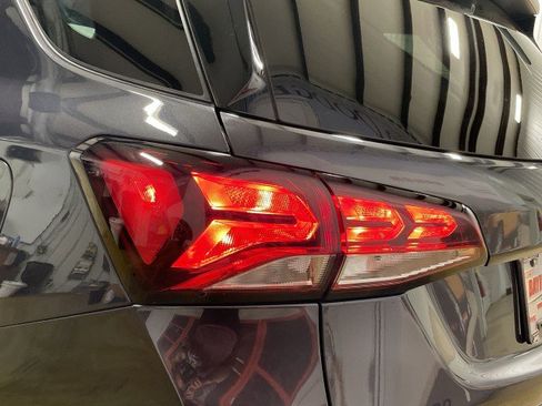 Used 2022 Chevrolet Equinox LT image 23