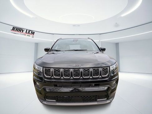 New 2026 Jeep Compass Latitude image 7