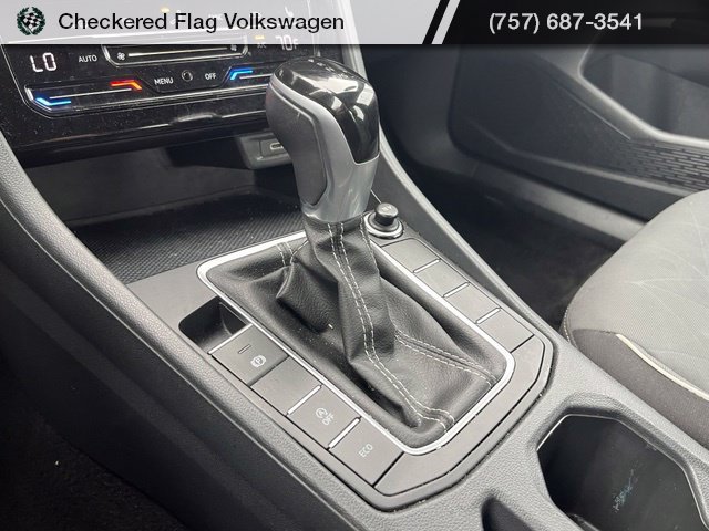 Used 2025 Volkswagen Jetta Sport FWD image 40