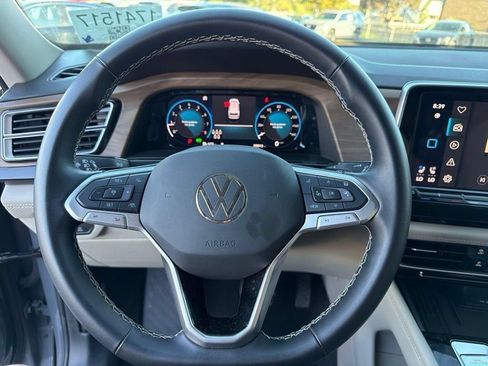 Used 2025 Volkswagen Atlas SE AWD/4WD image 22
