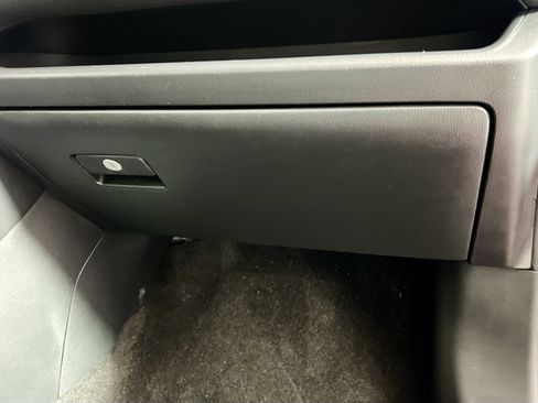 Used 2024 Toyota RAV4 LE image 33