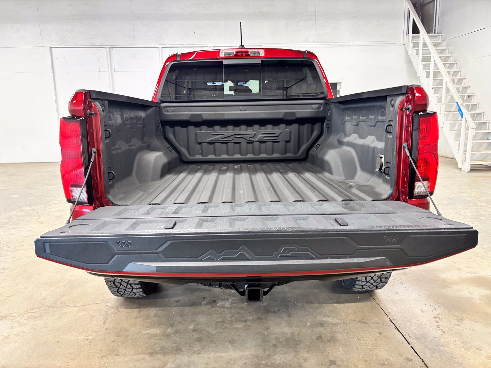 Used 2024 Chevrolet Colorado ZR2 w/ ZR2 Convenience Package III AWD/4WD image 26