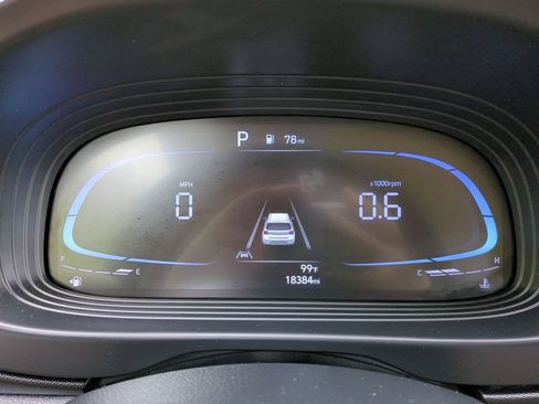 Used 2025 Hyundai Venue SEL FWD image 26
