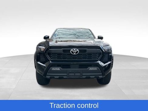 Used 2024 Toyota Tacoma TRD Off-Road image 3
