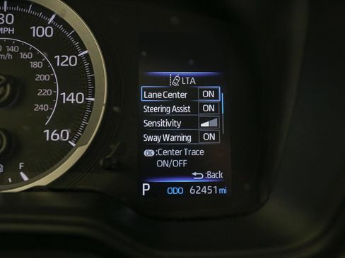 Used 2022 Toyota Corolla LE image 34