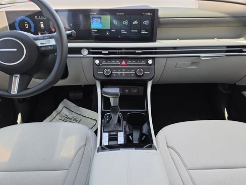 New 2026 Hyundai Tucson SE FWD image 17