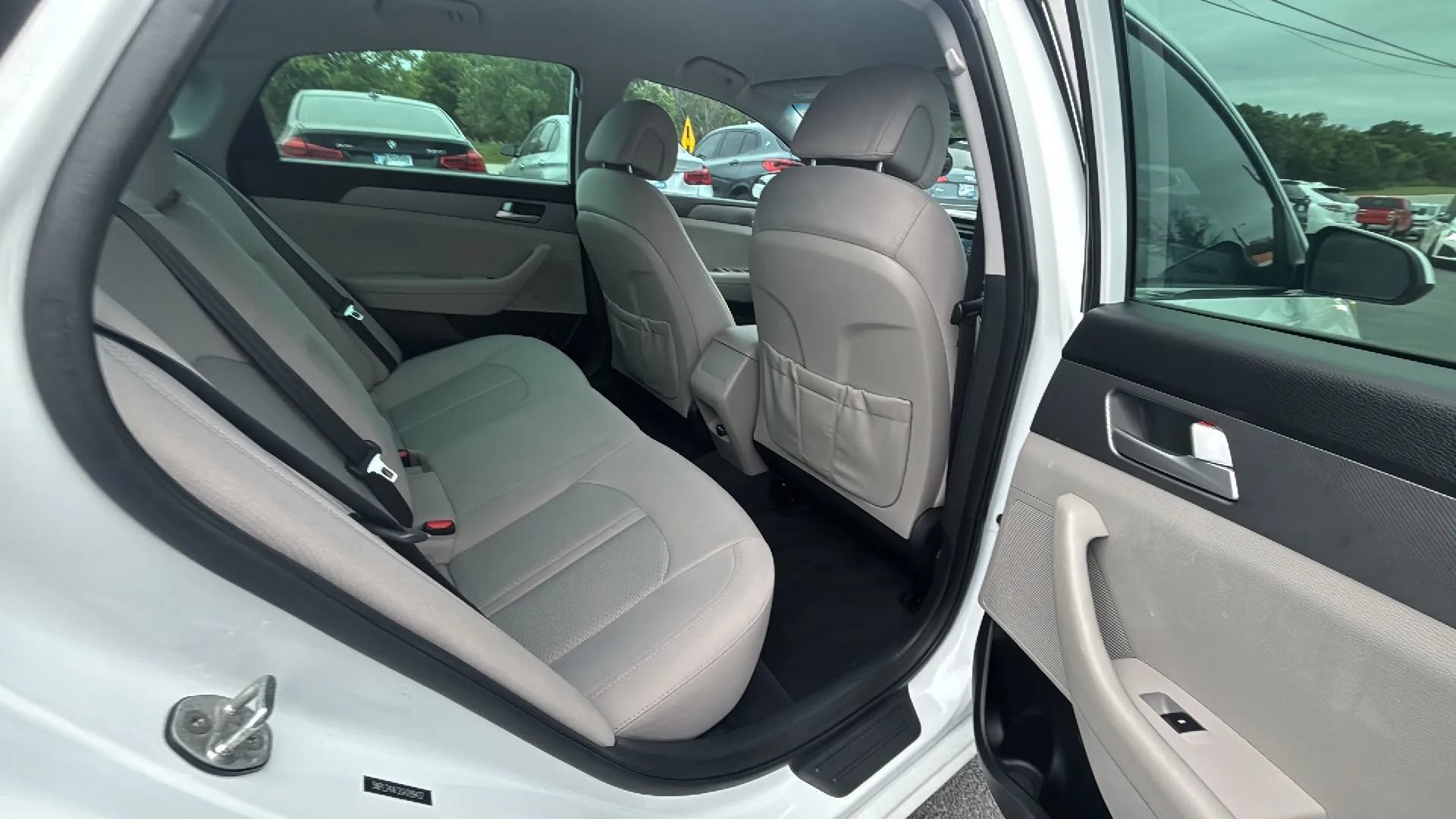 Used 2016 Hyundai Sonata SE FWD image 28