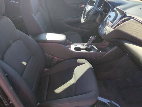 Used 2020 Chevrolet Malibu RS image 19