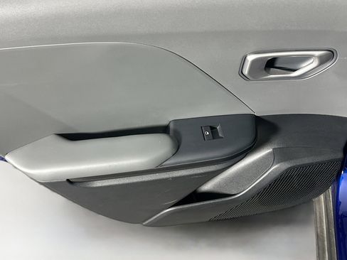 Used 2025 Kia K4 LXS image 25