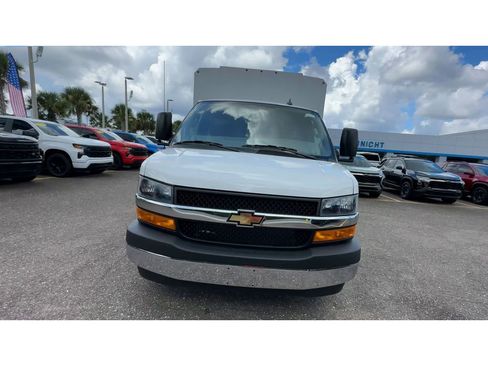 New 2025 Chevrolet Express 3500 Work Van w/ Power Convenience Package image 7