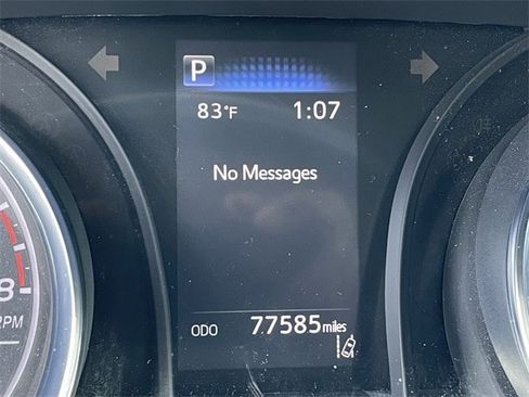 Used 2020 Toyota Camry SE image 12