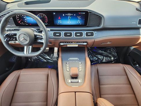 New 2026 Mercedes-Benz GLS 450 4MATIC image 27