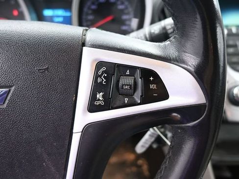 Used 2017 Chevrolet Equinox Premier w/ Enhanced Convenience Package FWD image 15