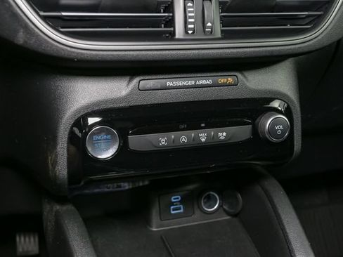 Used 2023 Ford Escape Active w/ Tech Pack #1 AWD/4WD image 29