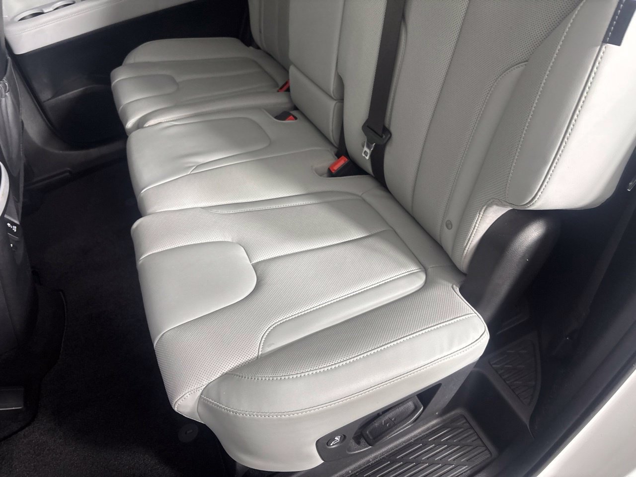 Used 2024 Hyundai Palisade SEL FWD image 28