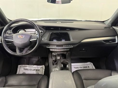 Used 2020 Cadillac XT4 Premium Luxury AWD/4WD image 27